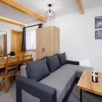 Golden - Taternik 3*