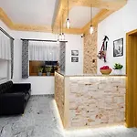 Golden - Taternik 3*